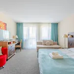 Diva Seaside By Bookinghost Lägenhet Kołobrzeg