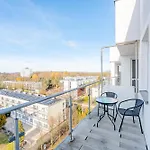 Diva Seaside By Bookinghost