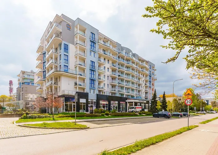 Diva Seaside By Bookinghost *