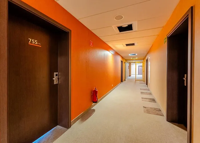 Diva Seaside By Bookinghost *